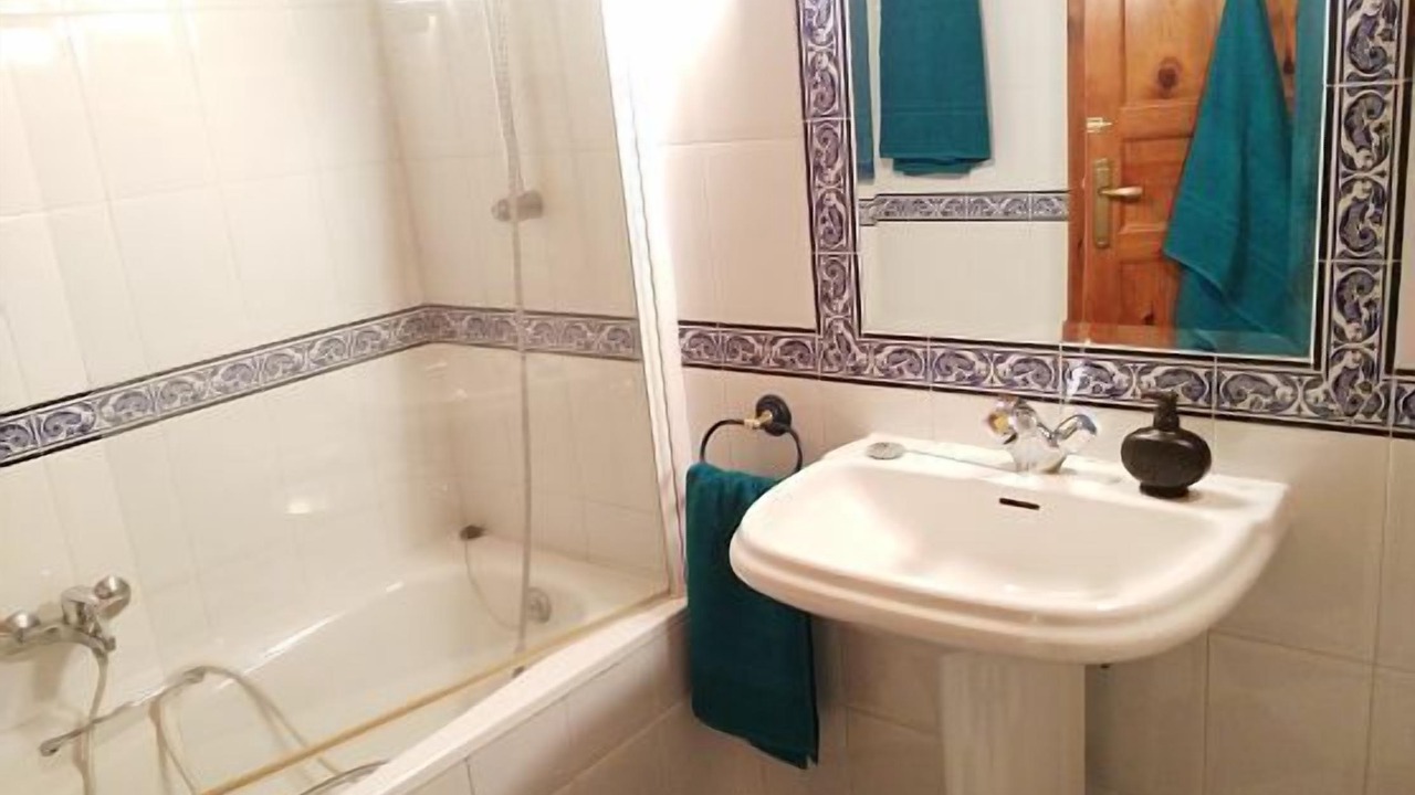 Photo of Bathroom in Pradena