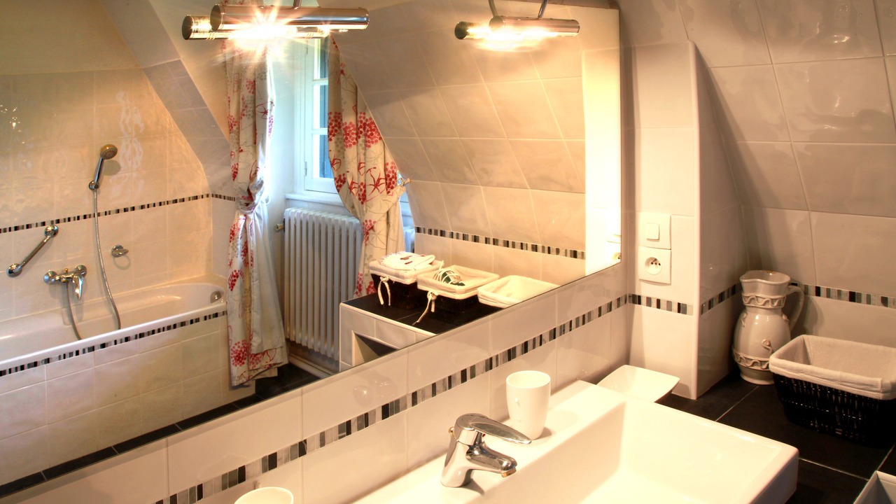 Photo of Bathroom in Tourgeville