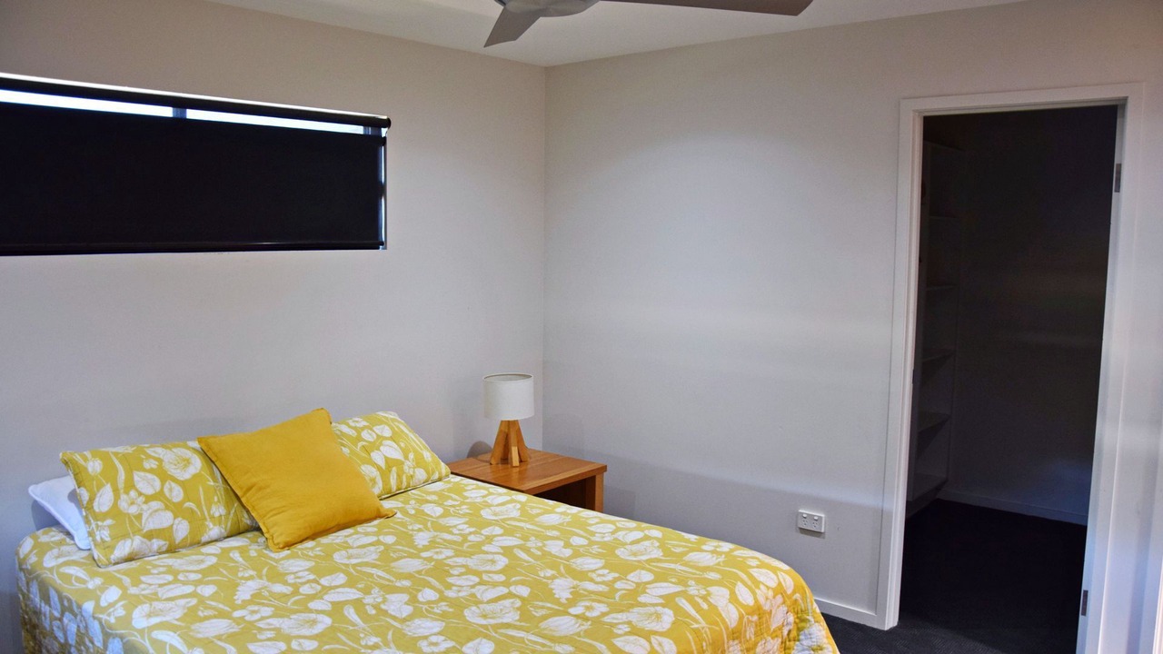 Photo of Others in Hat Head