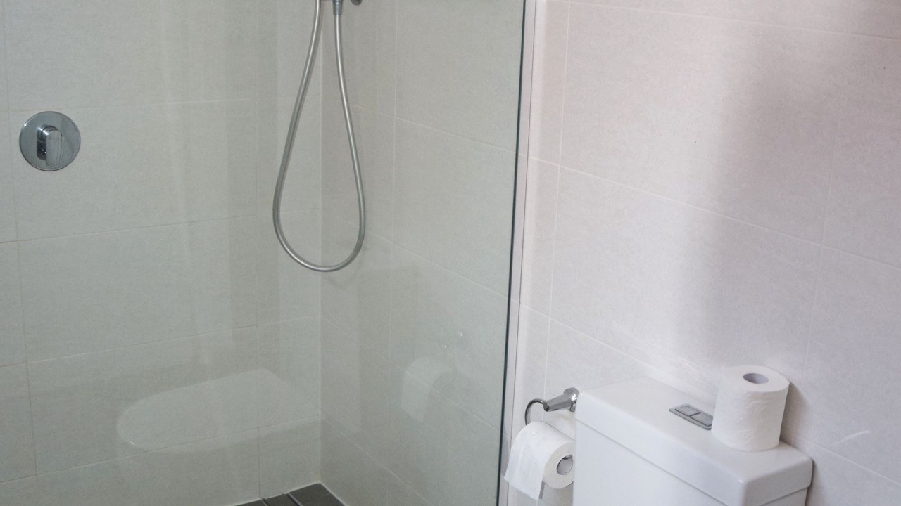 Photo of Others in Hat Head