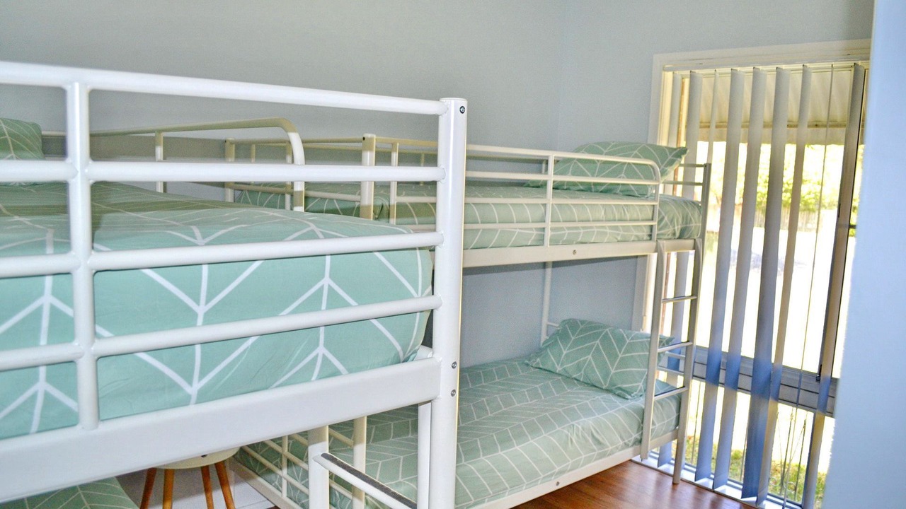 Photo of Others in Hat Head