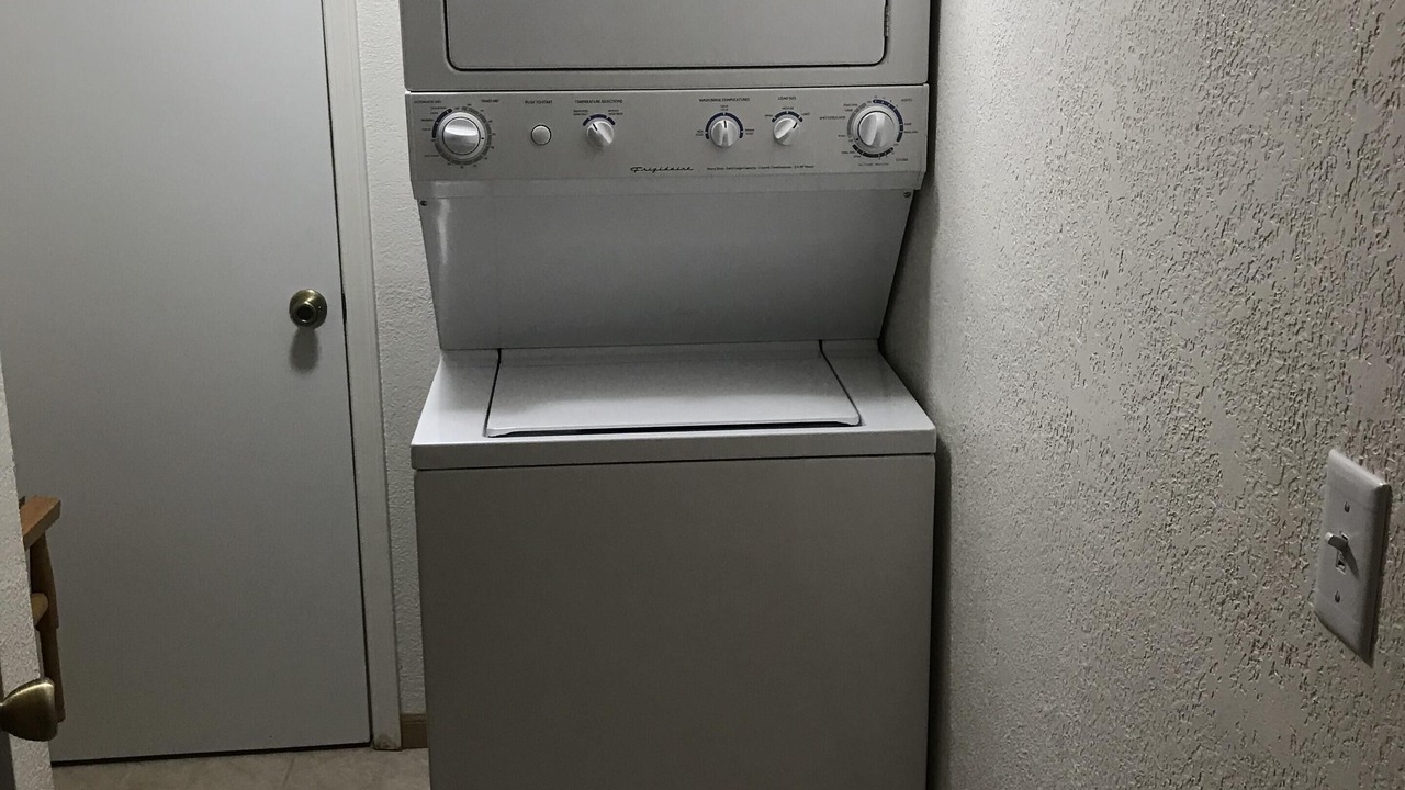 Photo of Bathroom in Roach