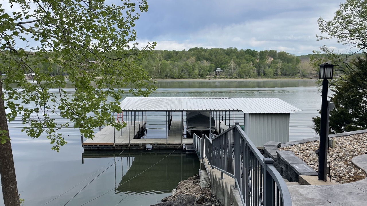 Photo of Outdoor in Roach