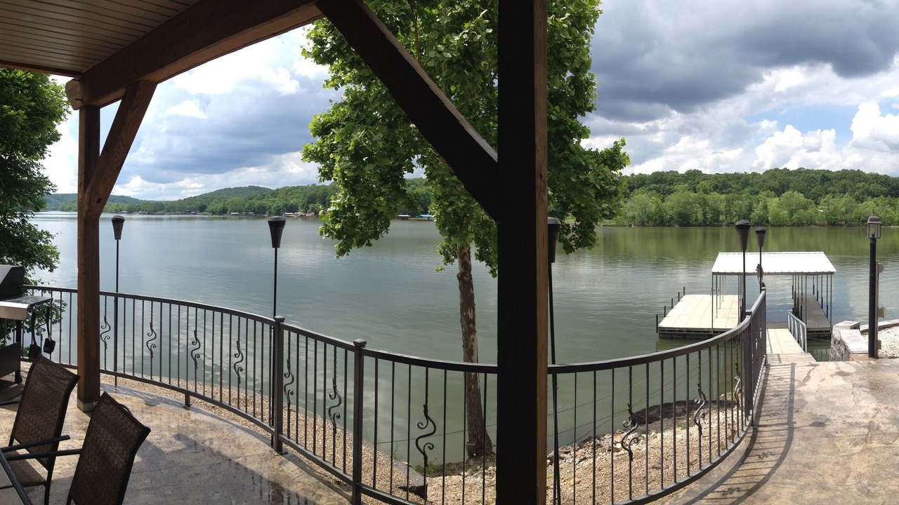 Photo of Outdoor in Roach