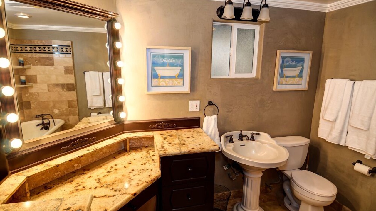 Photo of Bathroom in El Porto