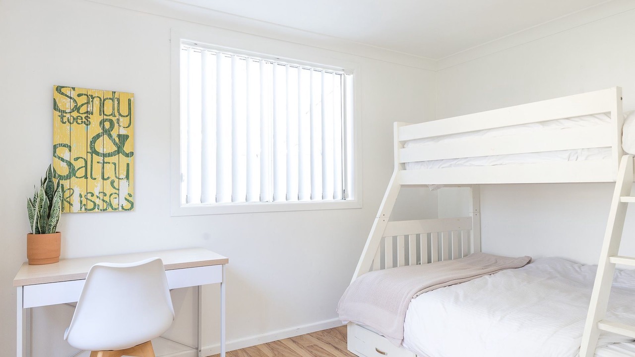 Photo of Others in Hat Head