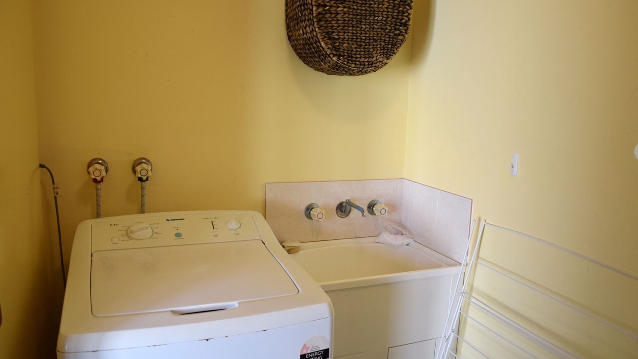 Photo of Others in Hat Head