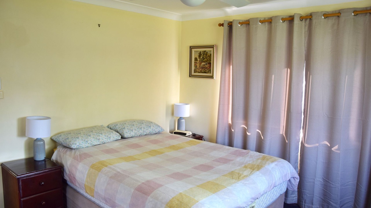 Photo of Others in Hat Head