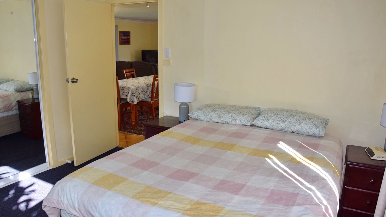 Photo of Others in Hat Head