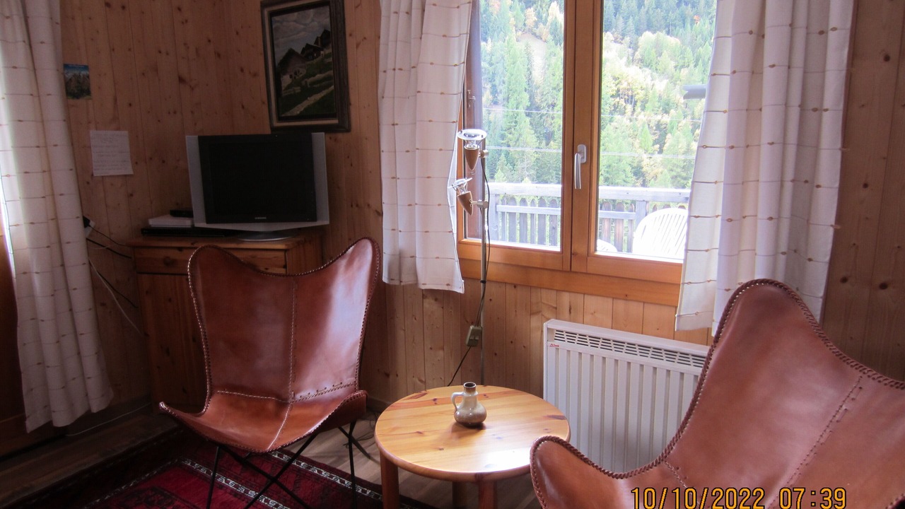 Photo of Livingroom in Ayer