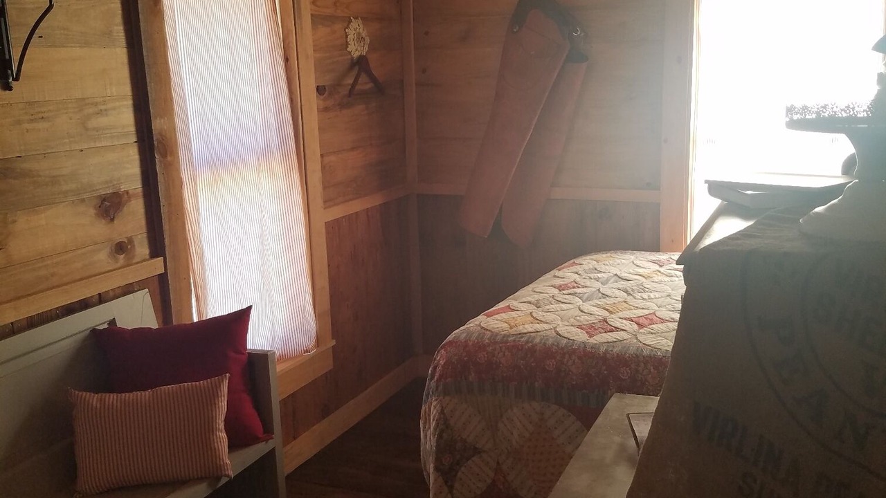 Photo of Bedroom in Cayuga