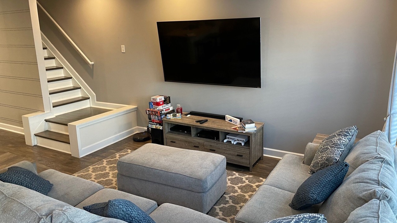 Photo of Livingroom in Downtown