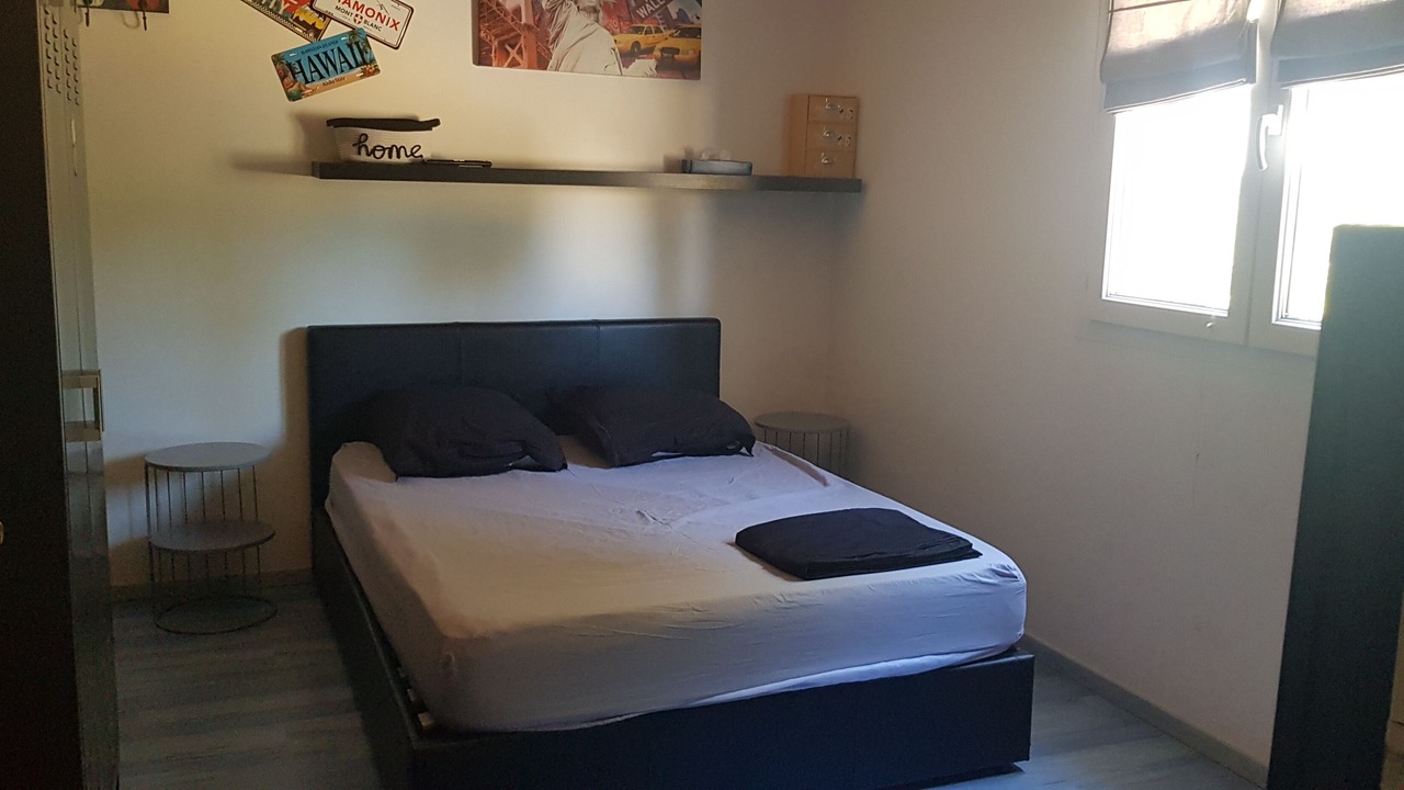 Photo of Bedroom in Connaux