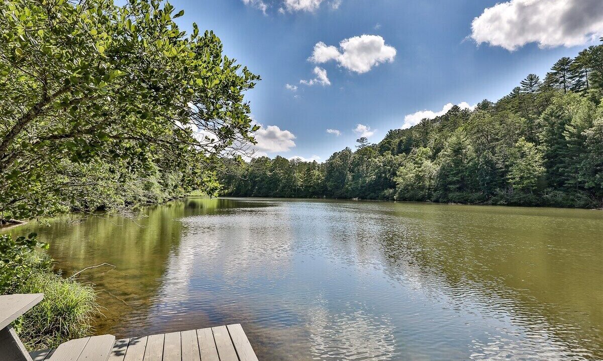 Photo of Outdoor in Cherry Log