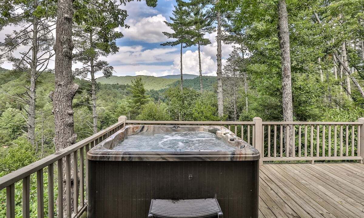 Photo of Outdoor in Cherry Log