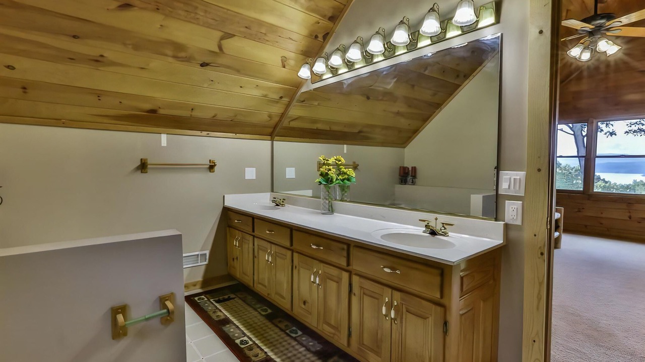 Photo of Bathroom in Ellijay