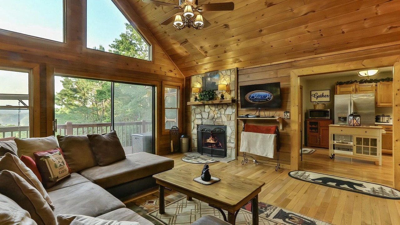 Photo of Bedroom in Ellijay