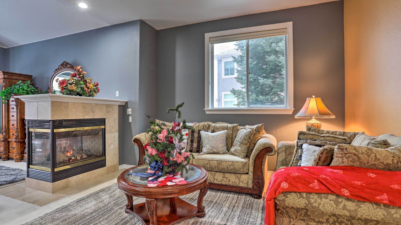 Photo of Livingroom in Lone Tree