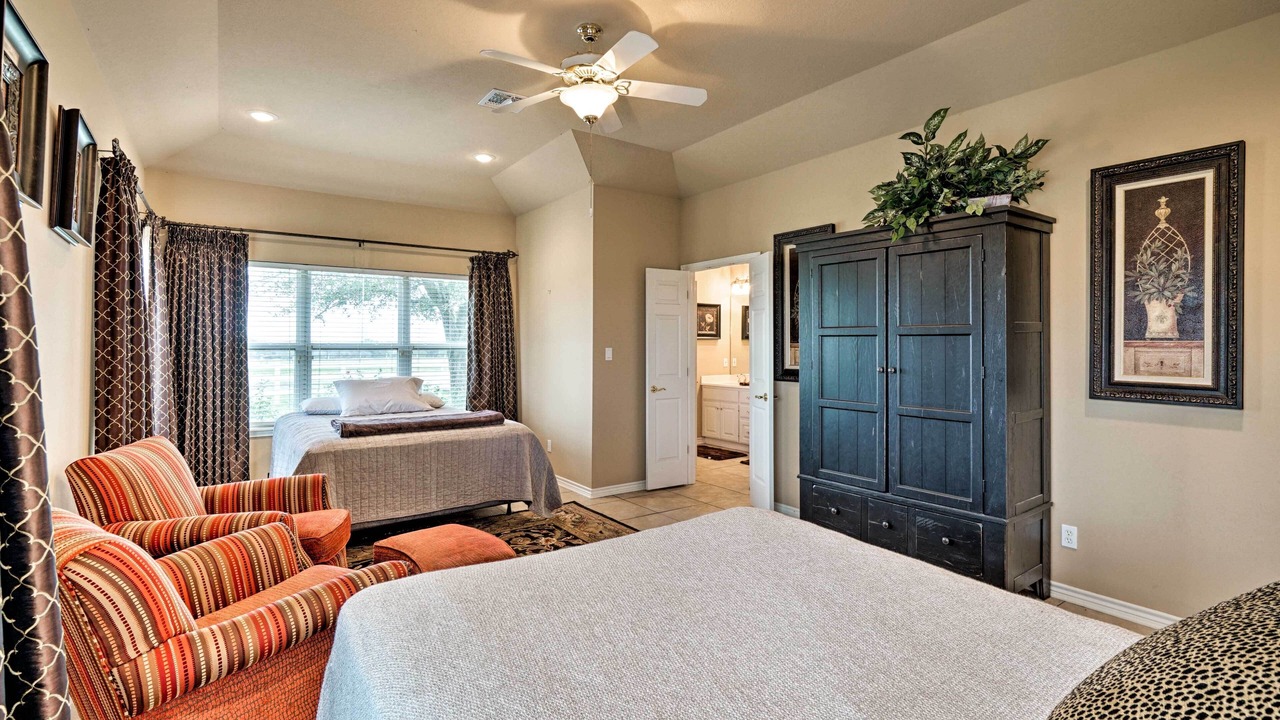 Photo of Bedroom in Waelder