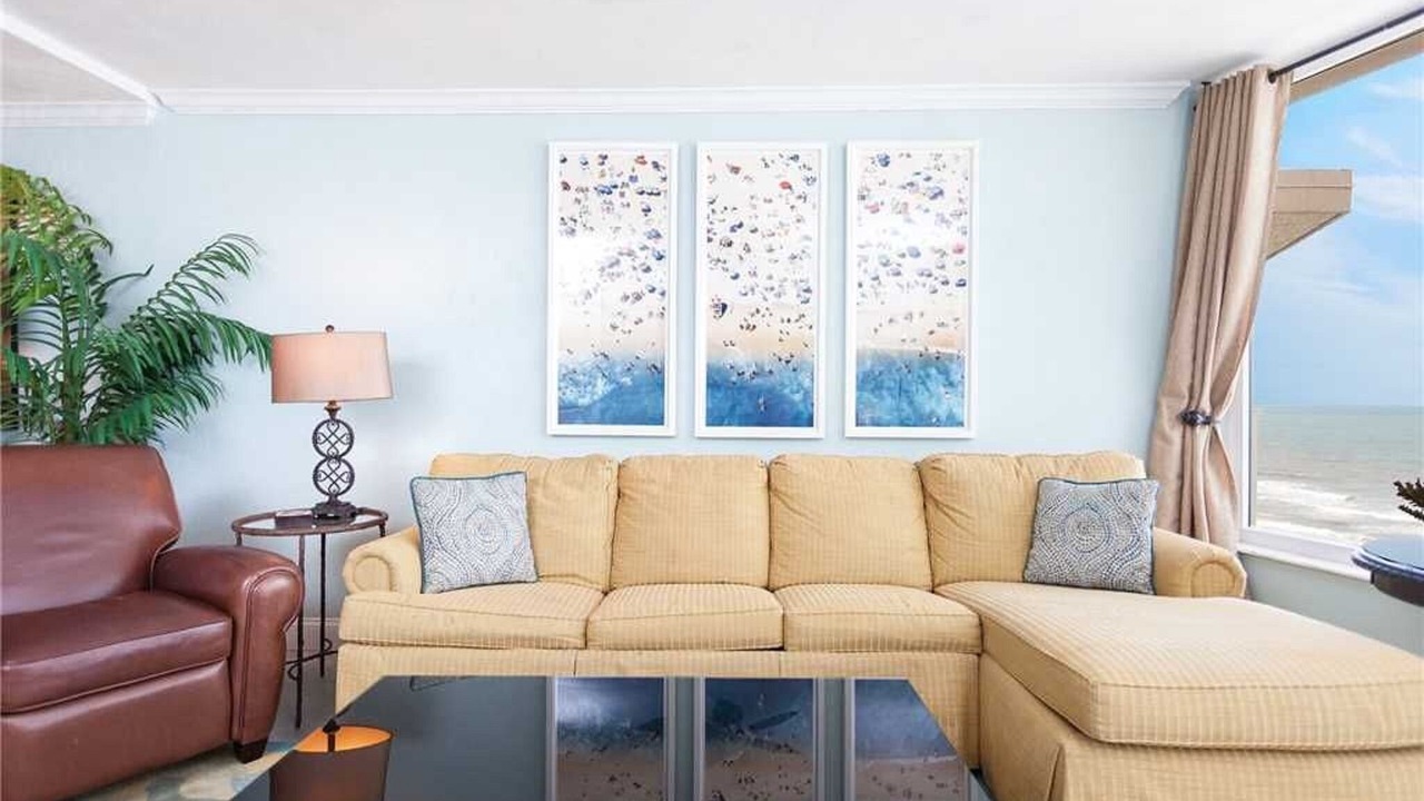 Photo of Livingroom in Daytona Beach Shores