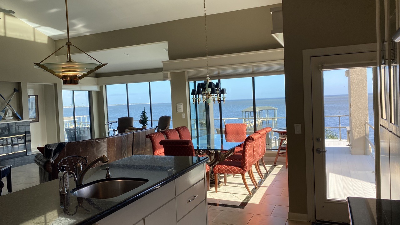 Photo of Bedroom in Clear Lake Shores