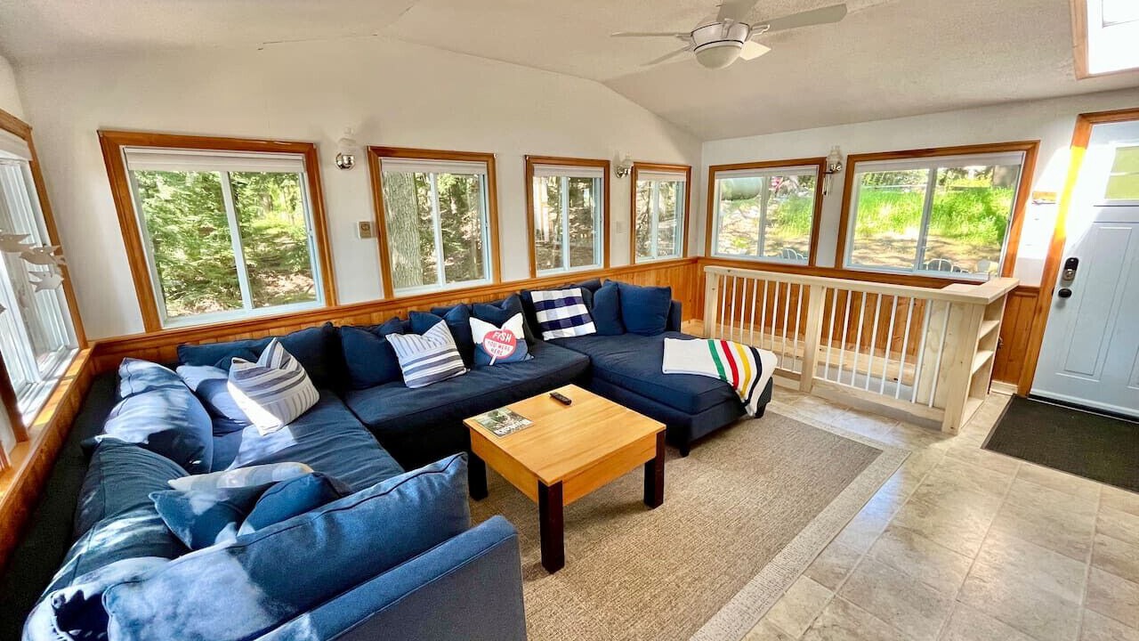 Photo of Livingroom in Georgian Bay