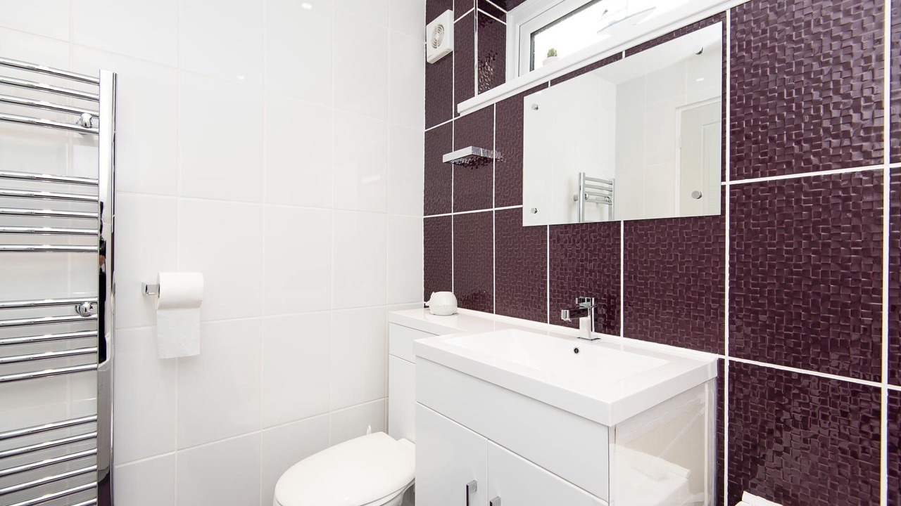 Photo of Bathroom in Millendreath