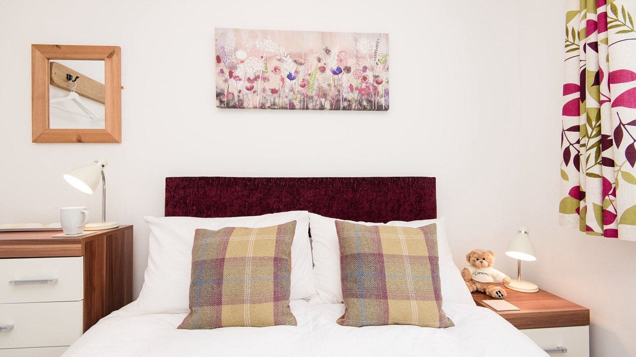 Photo of Bedroom in Millendreath