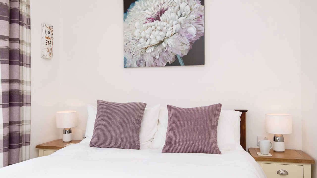 Photo of Bedroom in Millendreath