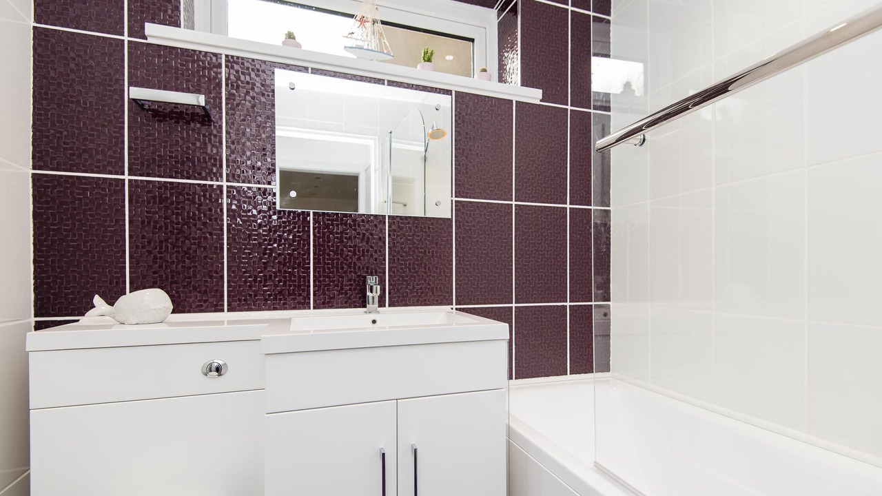 Photo of Bathroom in Millendreath