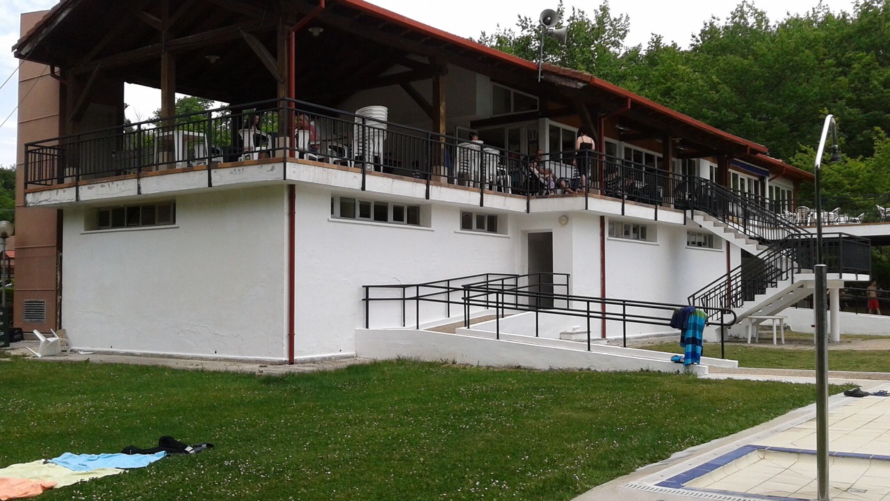 Photo of Outdoor in Bakaiku