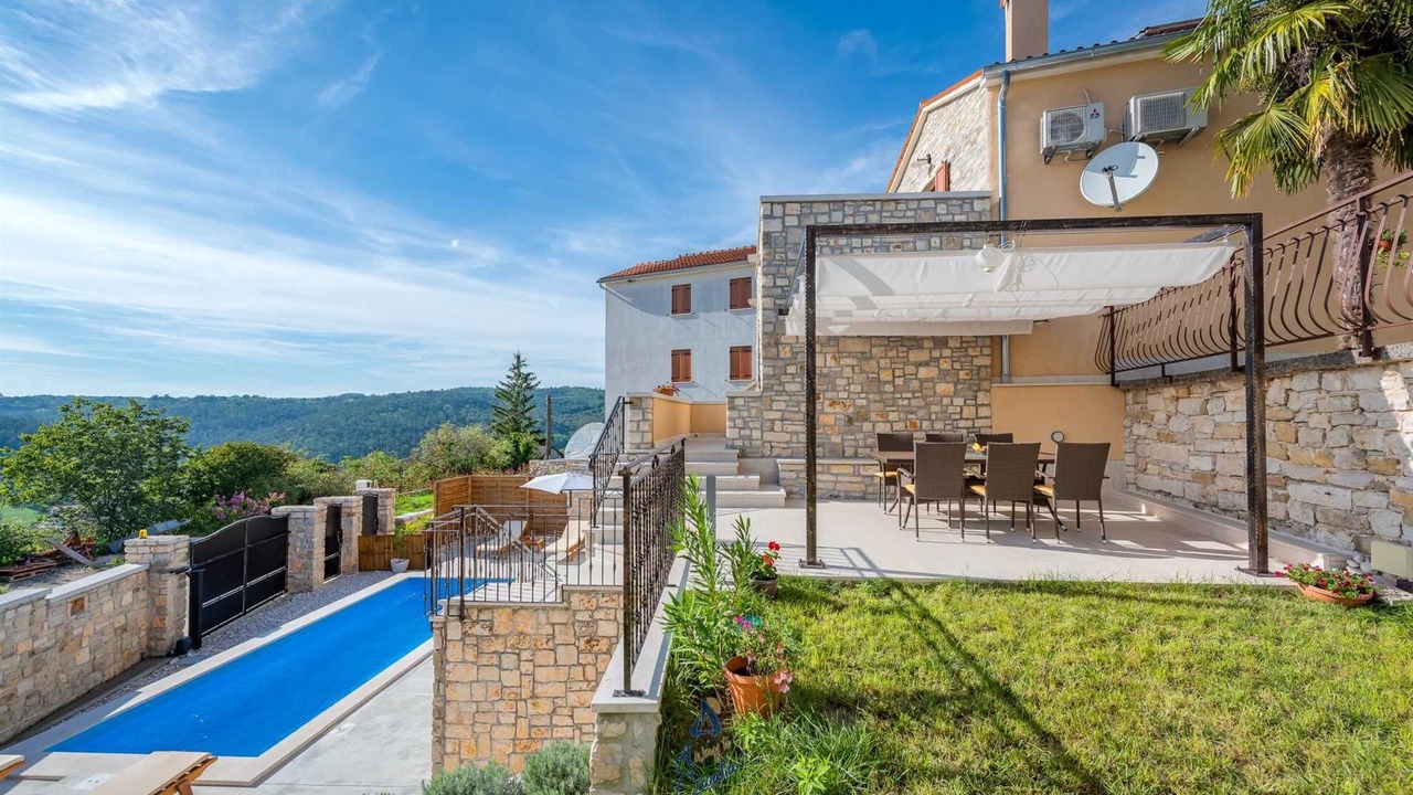 Photo of Outdoor in Beram