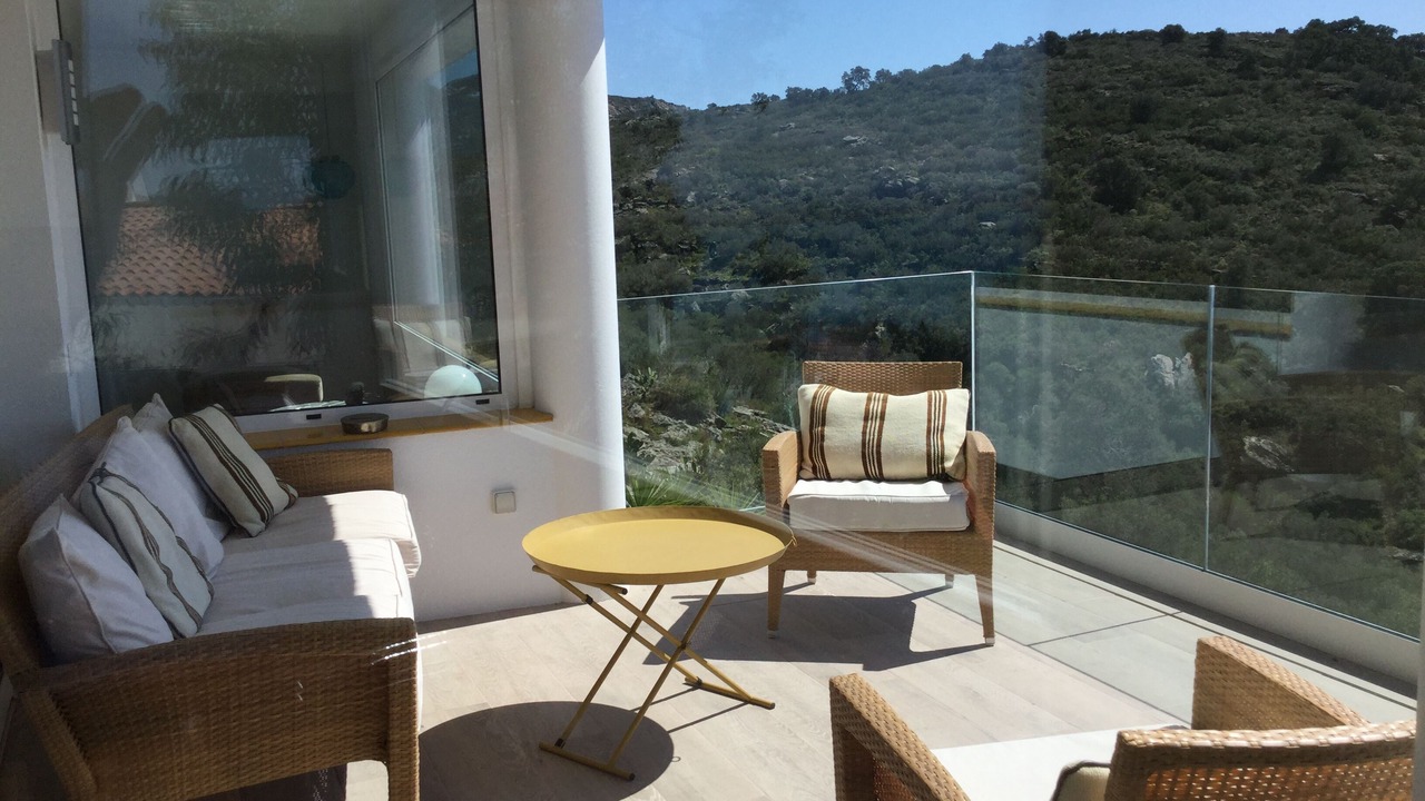 Photo of Patio Balcony in Roses Town Center