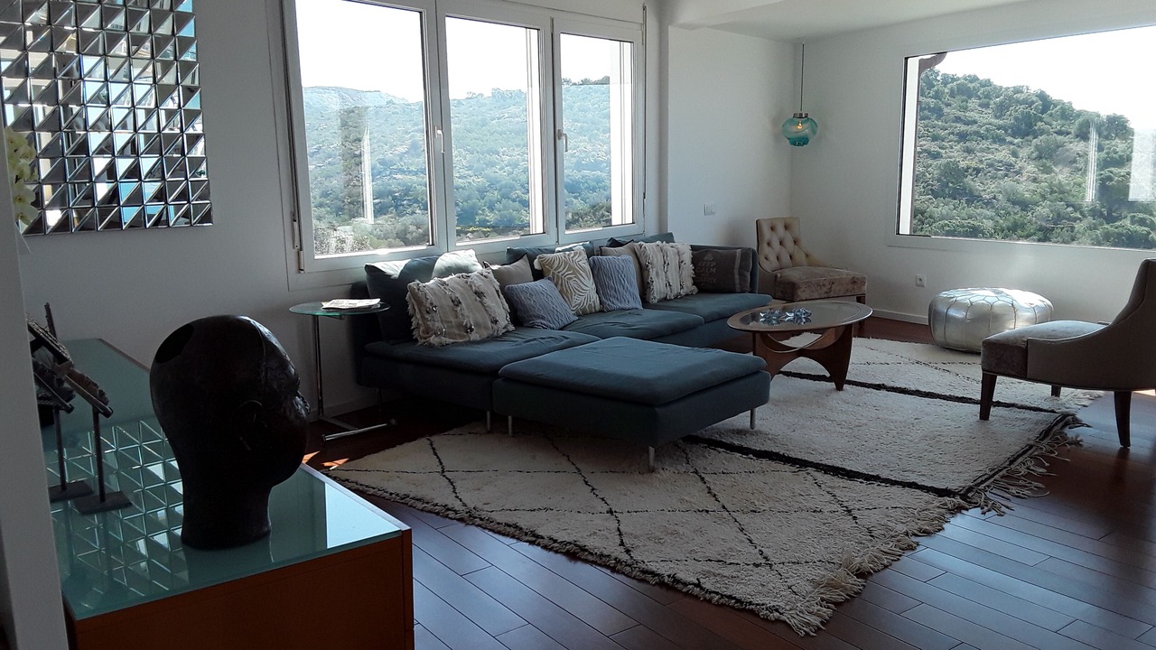 Photo of Livingroom in Roses Town Center