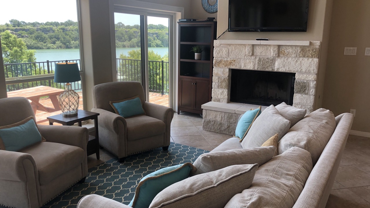 Photo of Livingroom in Spicewood