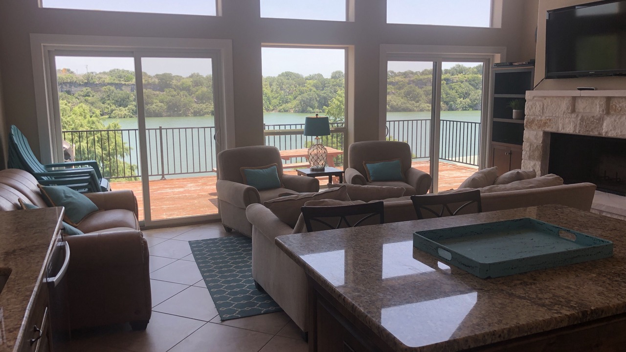 Photo of Livingroom in Spicewood