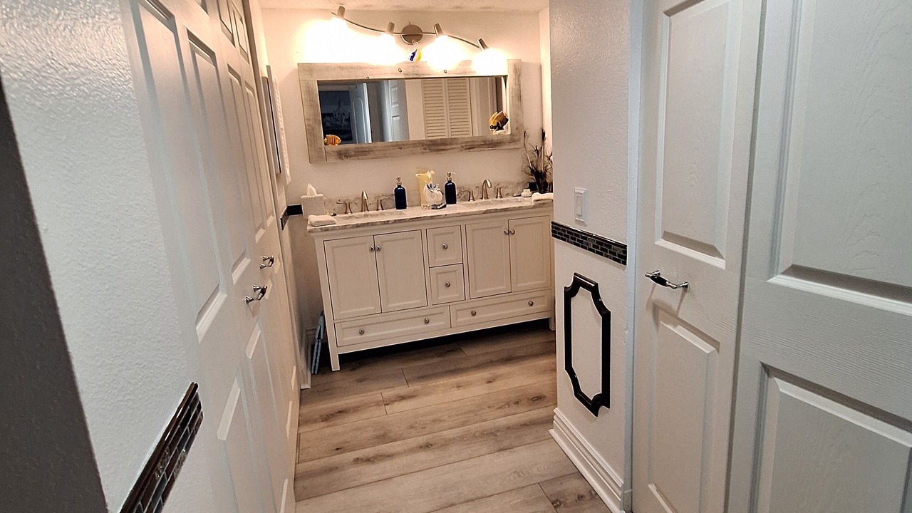 Photo of Bathroom in Hudson