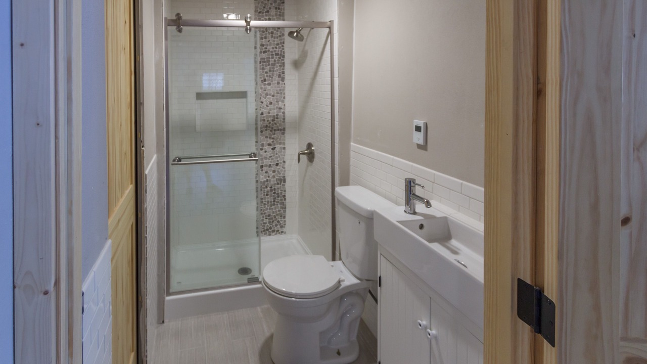 Photo of Bathroom in Loon Lake