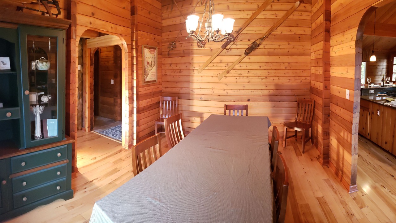 Photo of Bedroom in Leavenworth