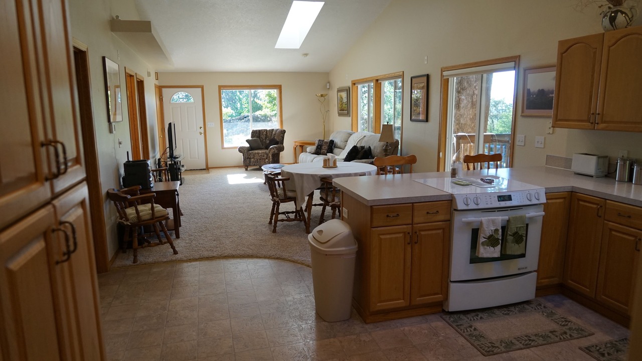 Photo of Bedroom in Amity
