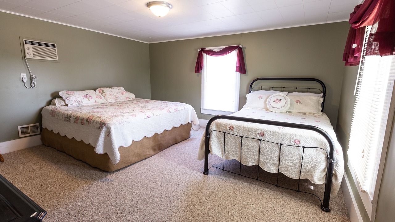 Photo of Bedroom in Steelville