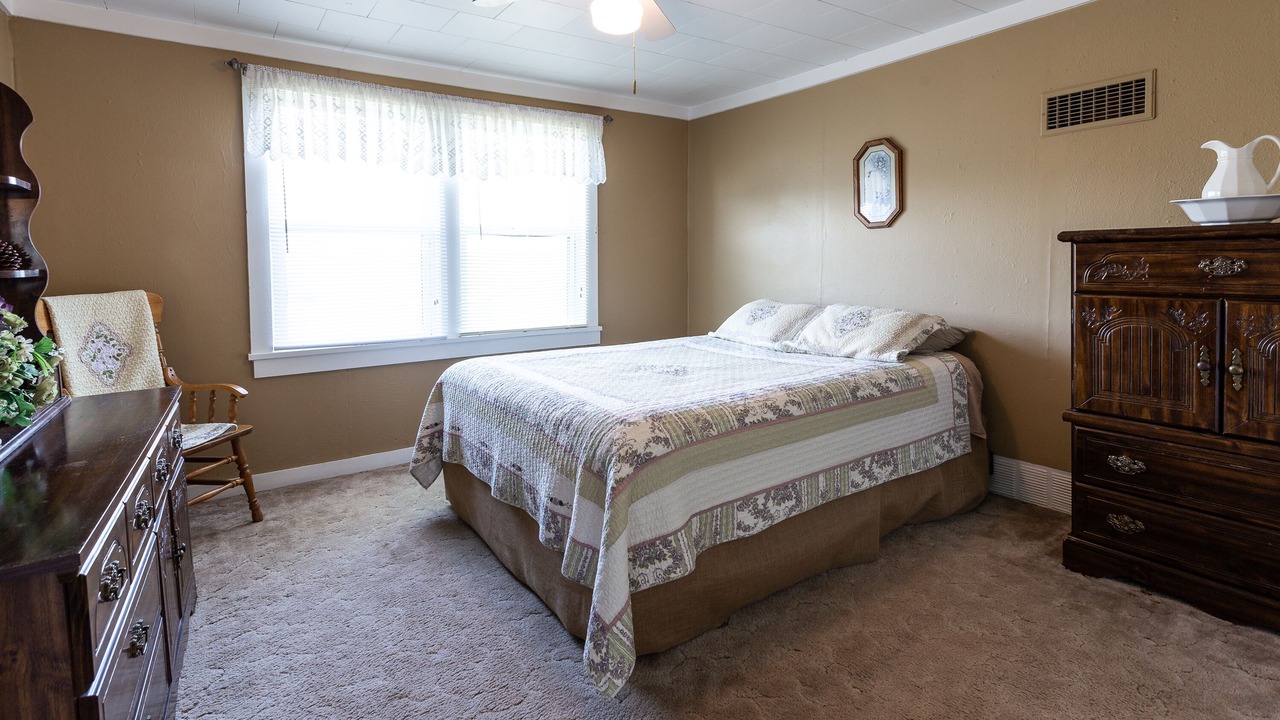 Photo of Bedroom in Steelville