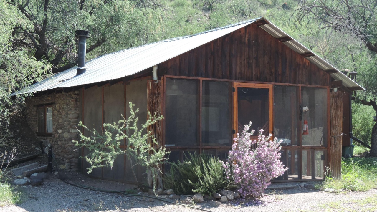 Photo of Others in Cascabel