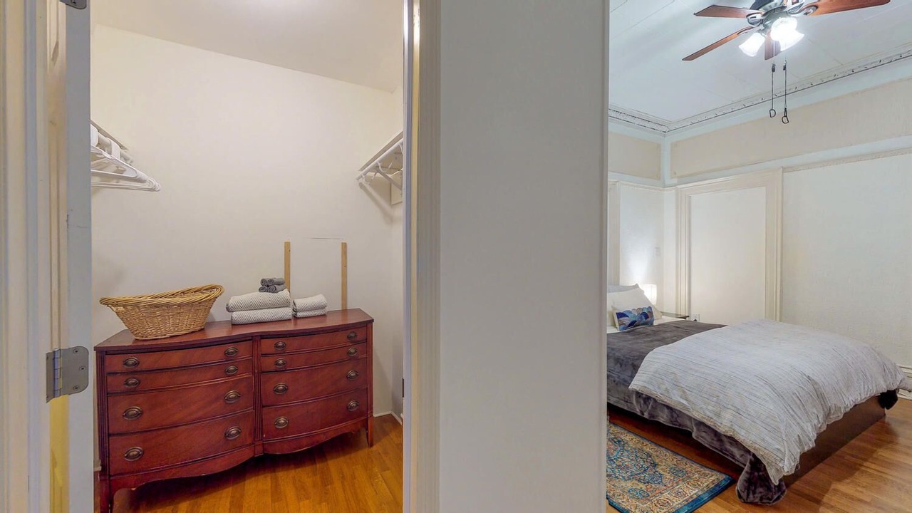 Photo of Bedroom in Troy