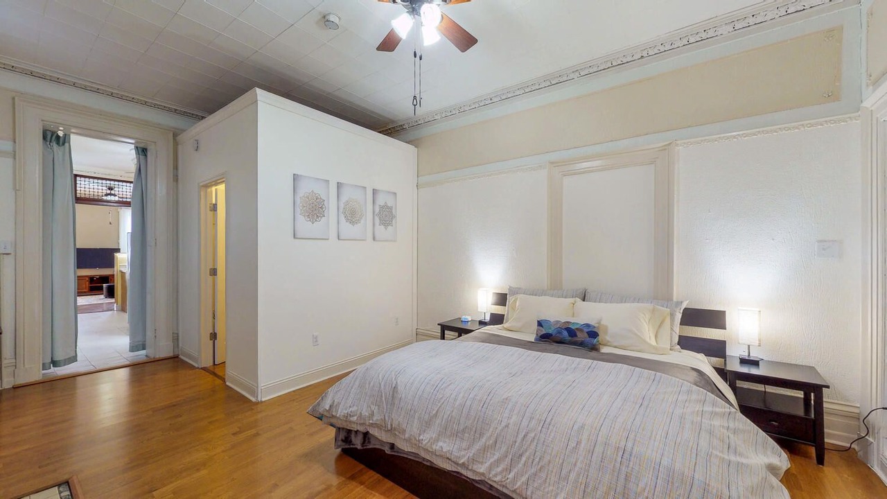 Photo of Bedroom in Troy