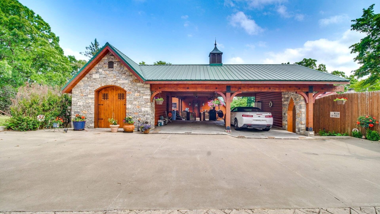 Photo of Outdoor in Eucha