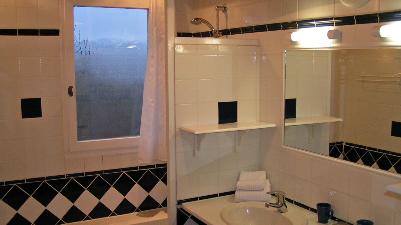 Photo of Bathroom in Seyne