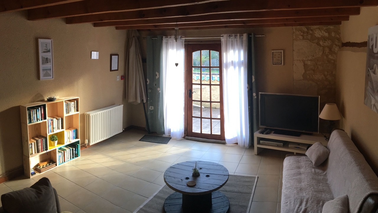Photo of Livingroom in Les Leves-et-Thoumeyragues