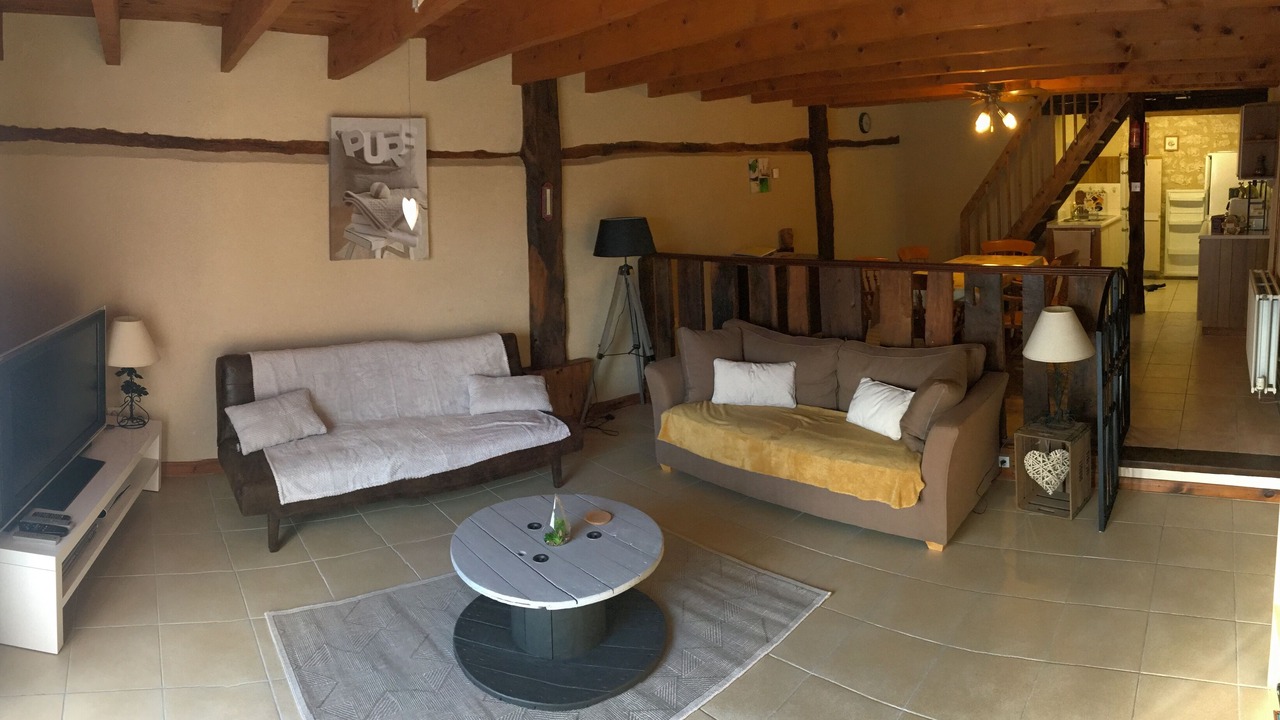 Photo of Livingroom in Les Leves-et-Thoumeyragues