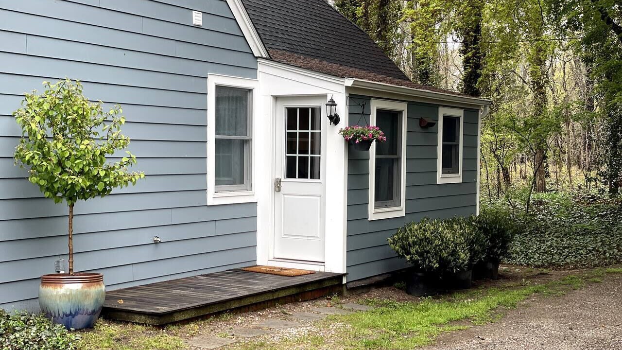 Photo of Others in Laurel